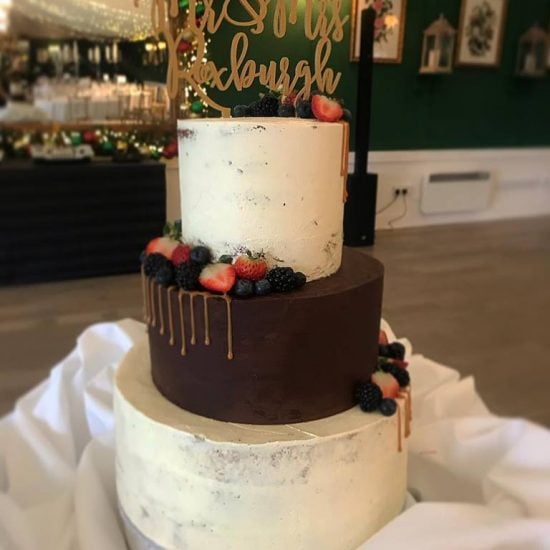 fat-bottom-girls-cakes-scottish-wedding-chocolate-cakes