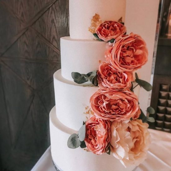fat-bottom-girls-cakes-scottish-wedding-cakes-four-tier
