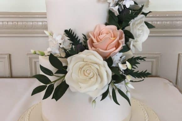 scottish-edinburgh-wedding-cakes-the-little-cake-house-flower-design