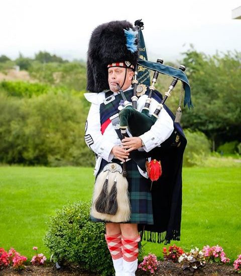 bagpiper-glasgow-music-ceremony-wedding-scottish-bagpipes-reception-scotland