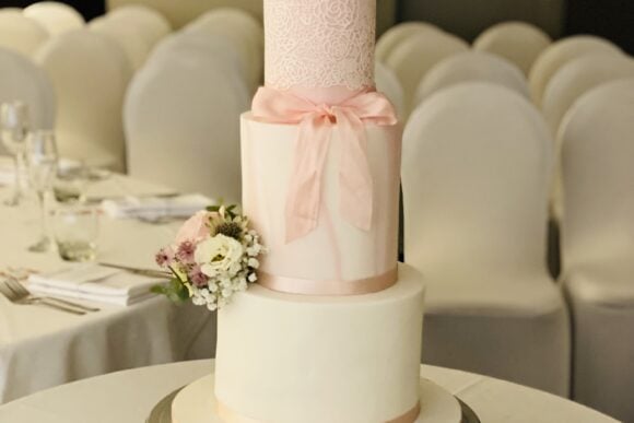 scottish-wedding-cake-love-reception-scotland-naked-tier-barn