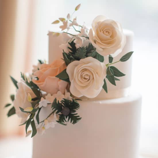scottish-edinburgh-wedding-cakes-the-little-cake-house-sugar-flower-design