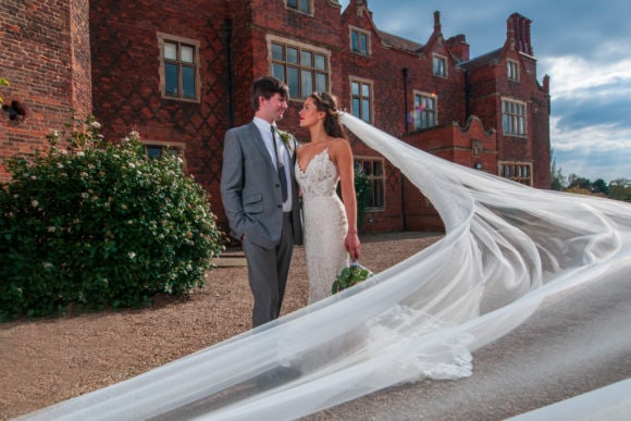 david-robertson-scottish-wedding-photographer-bride-veil