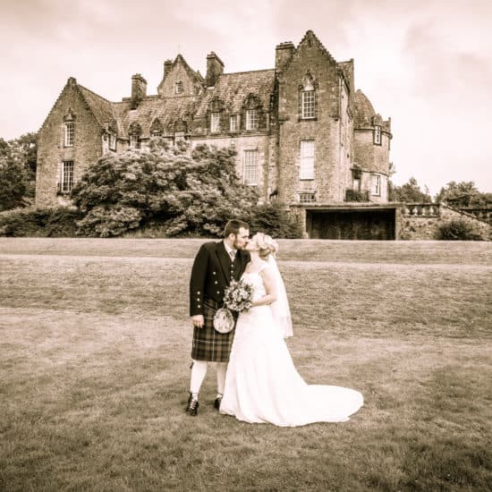 Corona Photographic-scottish-stirling-wedding-photographer-garden-castle