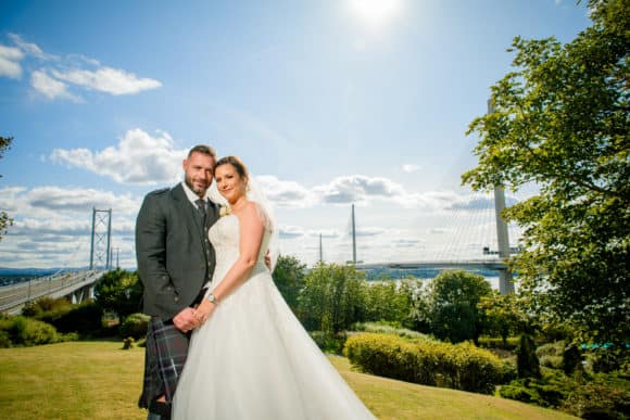 daryl-beveridge-photography-fife-wedding-photographer-venue-supplier-directory-bride-groom-edinburgh