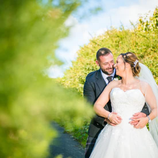 daryl-beveridge-photography-fife-wedding-photographer-venue-supplier-directory-outdoor-ceremony