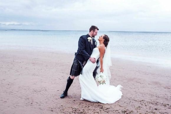 rachel-ross-photography-scottish-glasgow-wedding-photography-bride-groom-beach