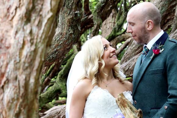 wild-wood-scottish-glasgow-wedding-videographers-bride-groom-outdoor