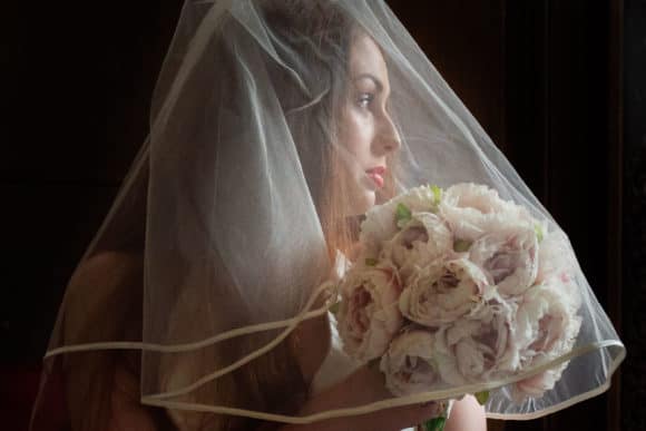 isla-brig-images-scottish-highlands-wedding-photography-bridal-bouquet