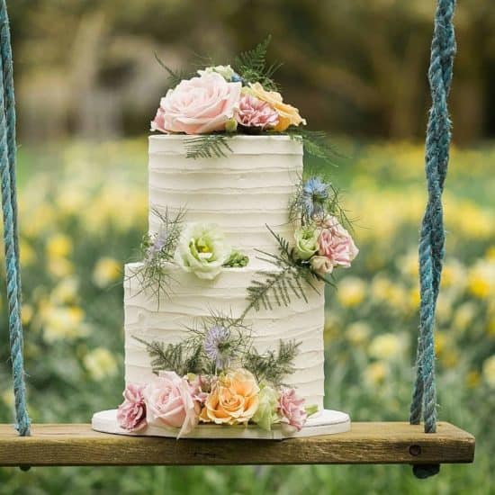 cakes-by-nikki-sloan-scottish-borders-wedding-cake-designer