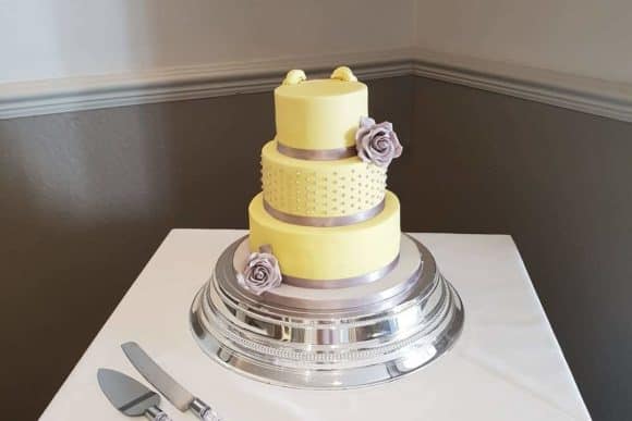 cakes-by-nikki-sloan-scottish-borders-wedding-cake-designer-lilac-reveal