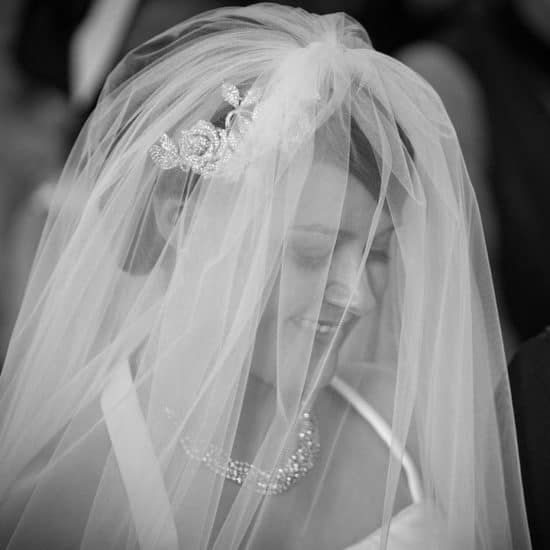 lorna-thorburn-scottish-glasgow-ayrshire-black-white-bride-veil
