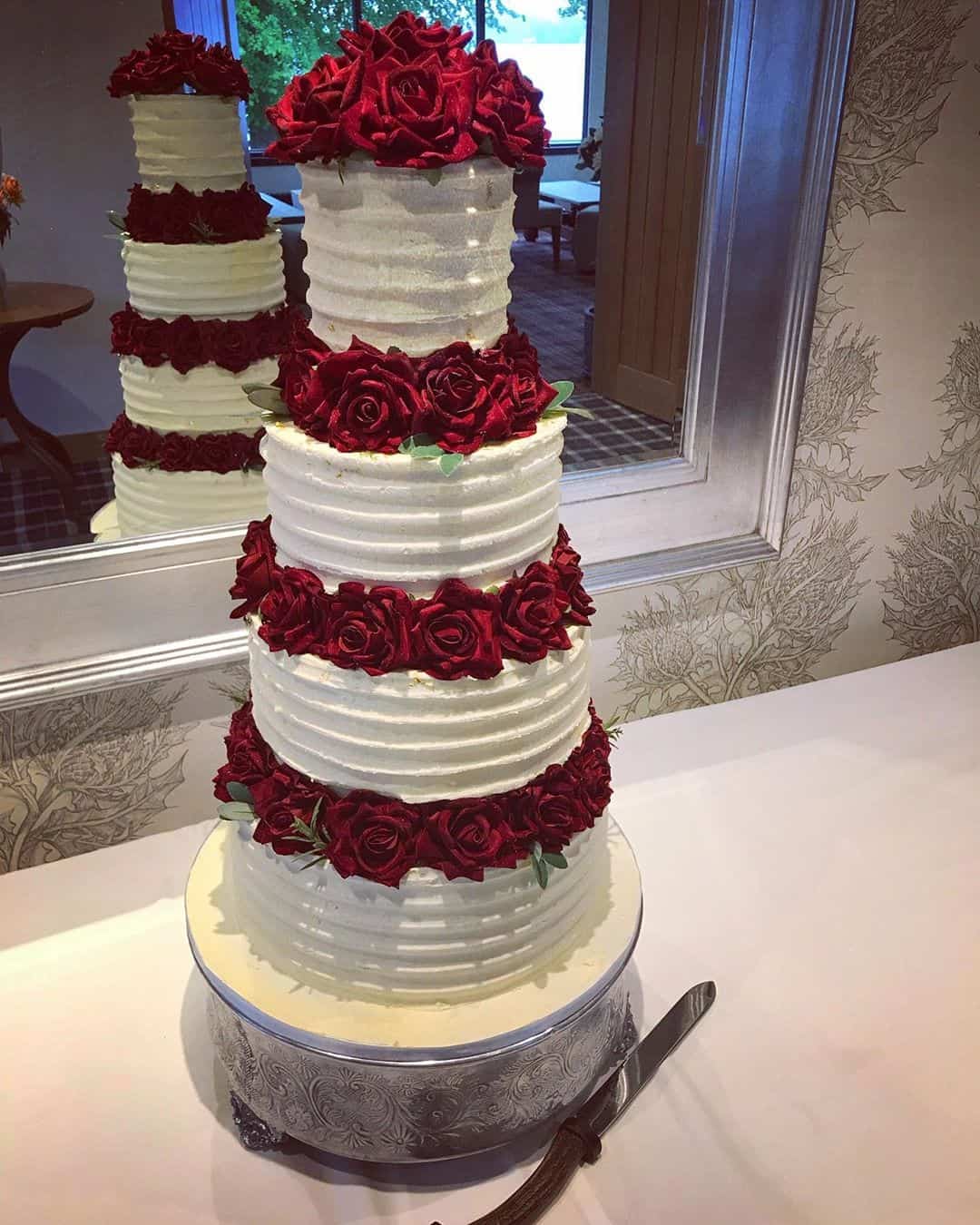 sunflower-bakehouse-glasgow-scottish-wedding-cakes-red-rose-design