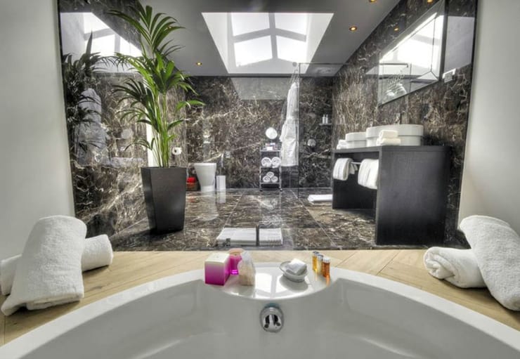blytheswood-square-bathroom-best-luxury-honeymoon-spa-suite-scottish-glasgow-wedding-venue
