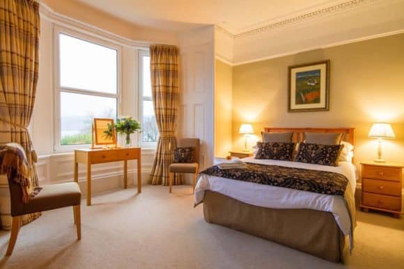 the-arran-lodge-scottish-isle-of-arran-wedding-venue-sea-view-bedroom-ocean