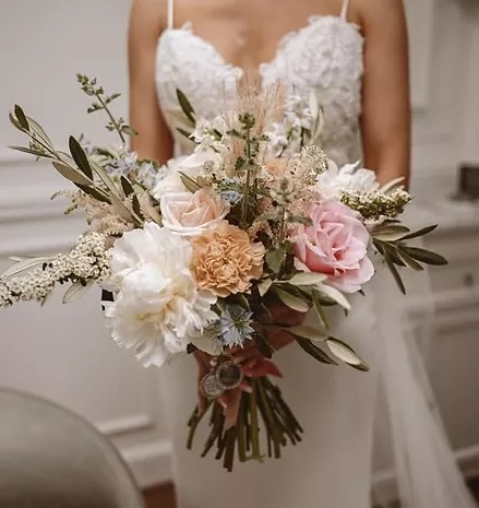scottish-wedding-flowers-aberdeen-love-scotland-floral-bridal-bouquet-bride-boho1