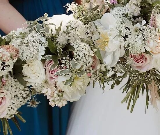 scottish-wedding-flowers-aberdeen-love-scotland-floral-bridal-bouquet-bride-boho2